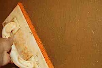 Lehmunterputz schwämmeln